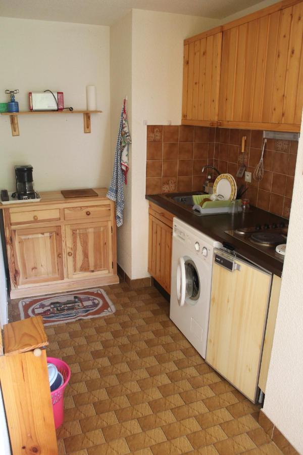 Appartement Au Calme, A Deux Pas Du Plan D Eau 埃姆布能 外观 照片